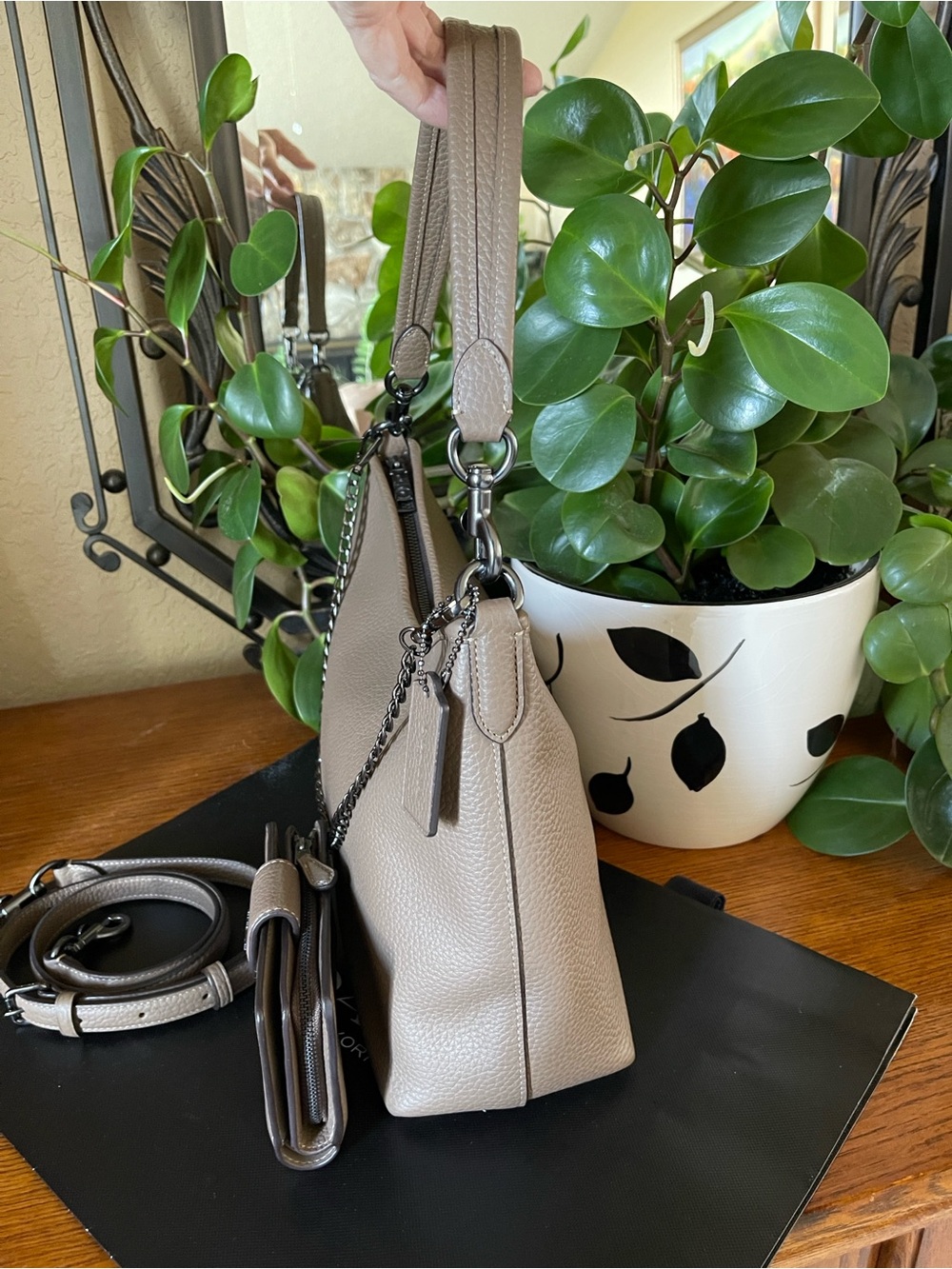Coach Laurel Shoulder Bag with Matching Wallet - Picture 3 of 11